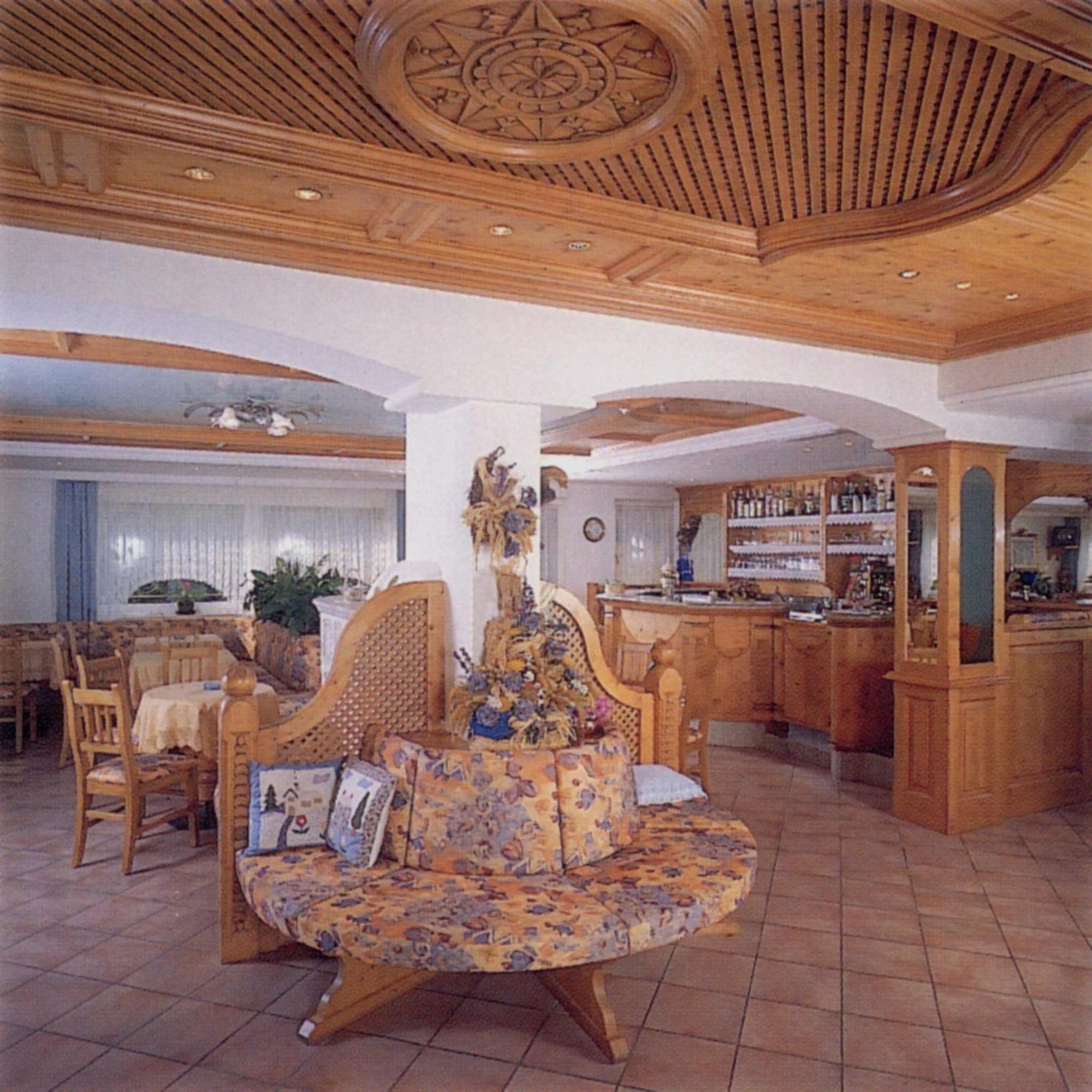 Debra Park Hotel Moena Kültér fotó